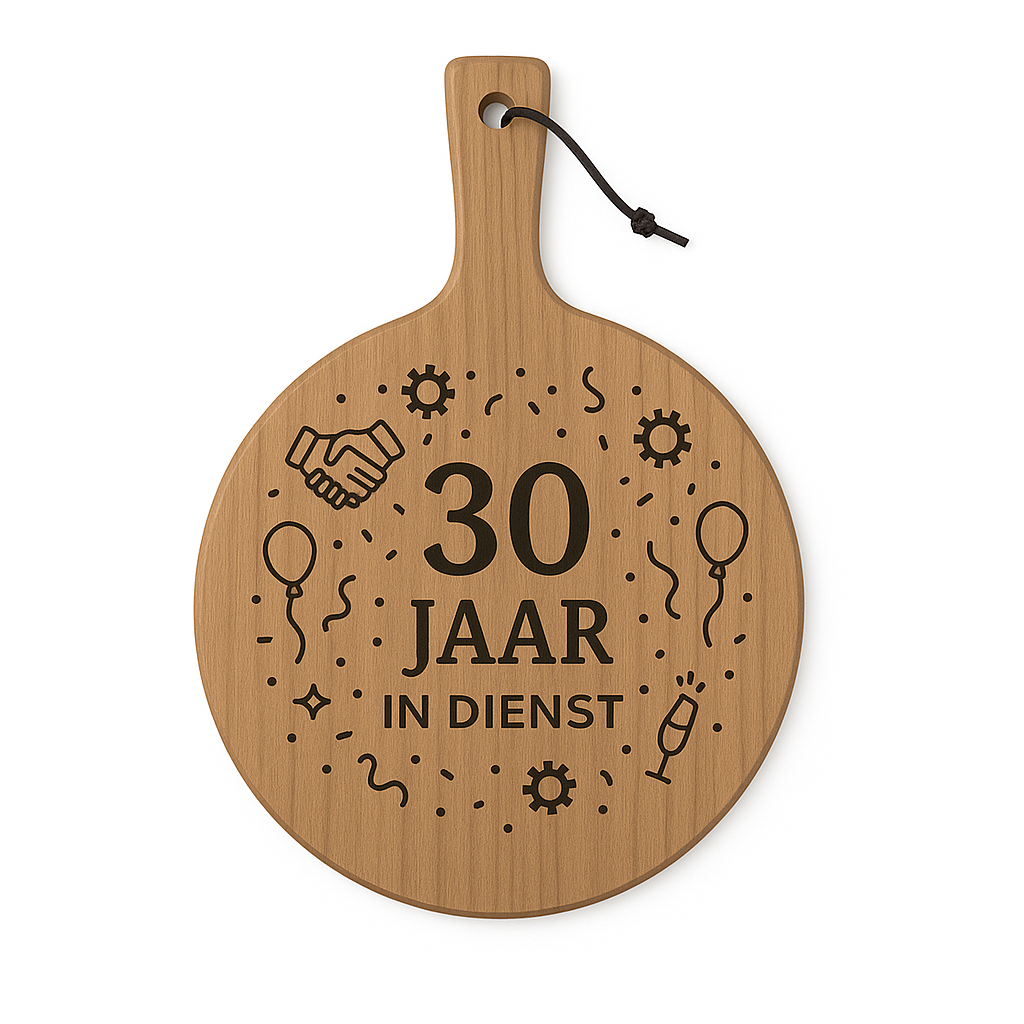 Ronde houten borrelplank met handvat Ø29,5 cm – Gravure 30 jaar in dienst – Jubileum cadeau collega of werknemer